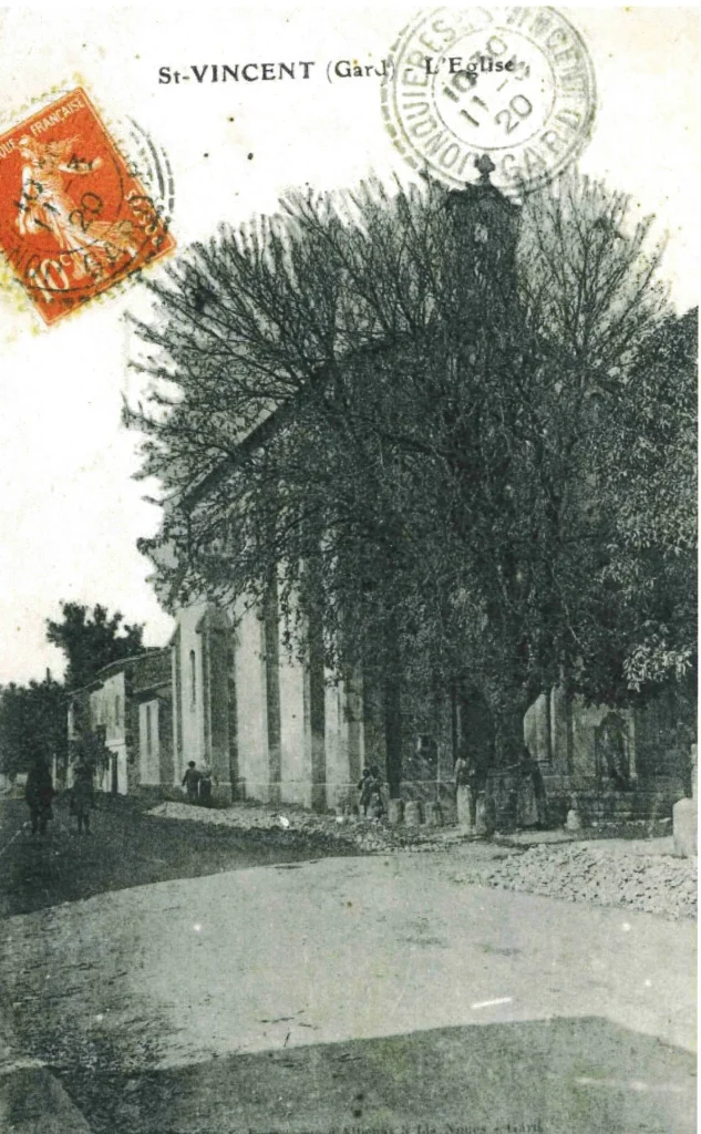 Ancienne carte postale de la Fontaine de Saint-Vincent