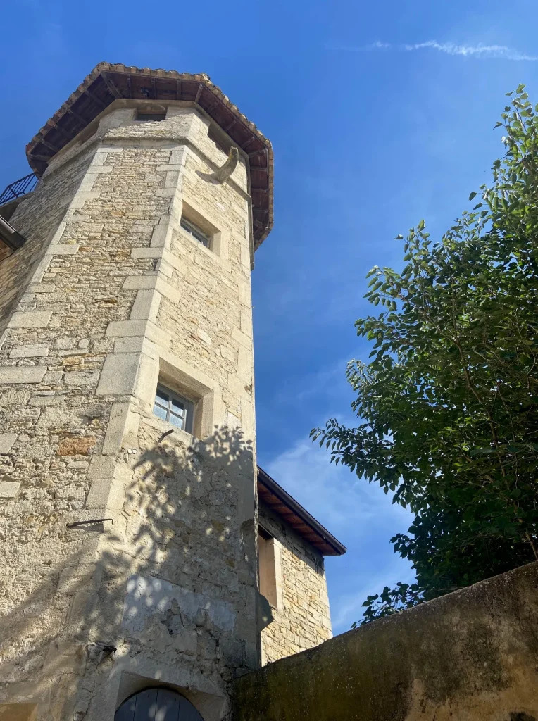 Tour plygonale du Presbytère de Vallabrègues