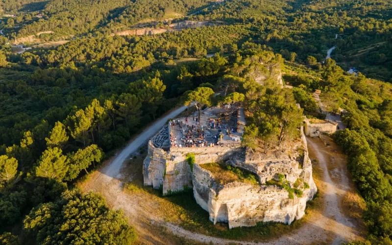 L’Abbaye troglodytique de Saint-Roman