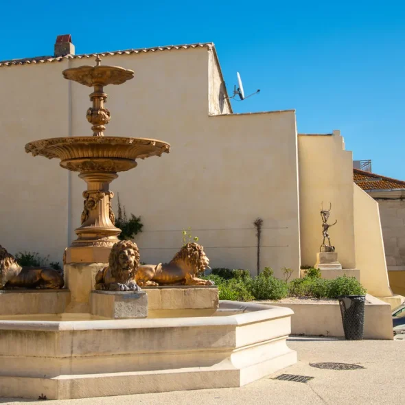 Fontaine aux lions de Bellegarde en Terre d'Argence