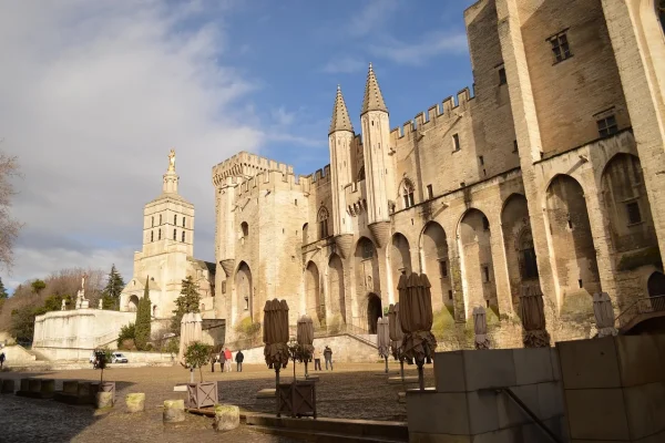 Het Pausenpaleis in Avignon